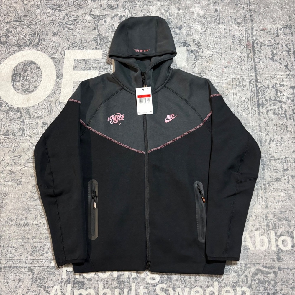 Nike x Syna World Tech Fleece Full-Zip Hoodie Mens L Black Pink HQ3748-010 NWT